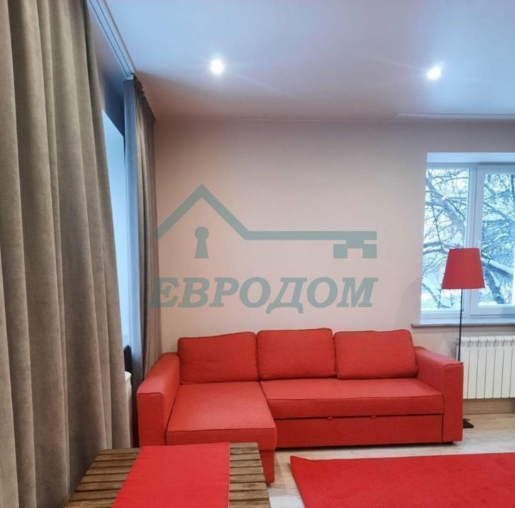 1-комн квартира б-р Молодежи,4