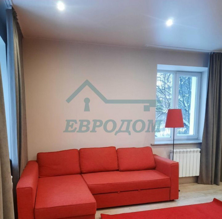 1-комн квартира б-р Молодежи,4