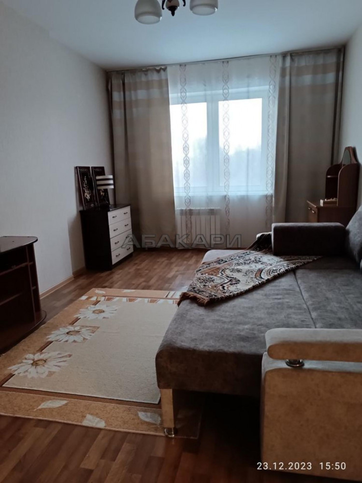 1-комн квартира улица Александра Матросова, 32