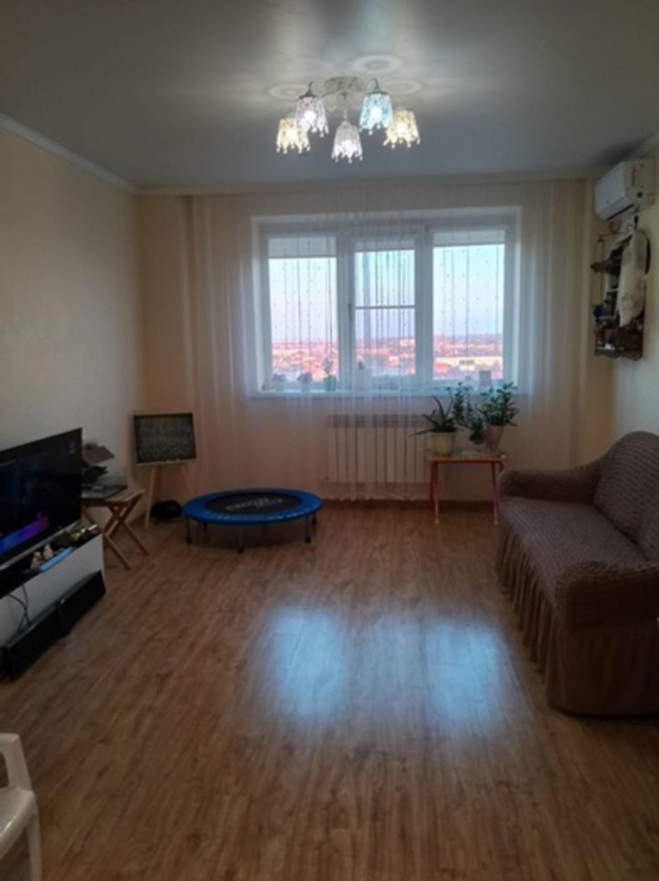 3-комн квартира Орджоникидзе улица, 101