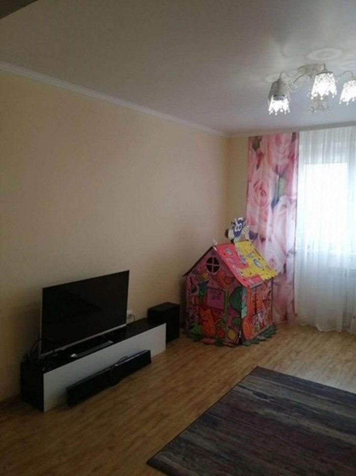 3-комн квартира Орджоникидзе улица, 101