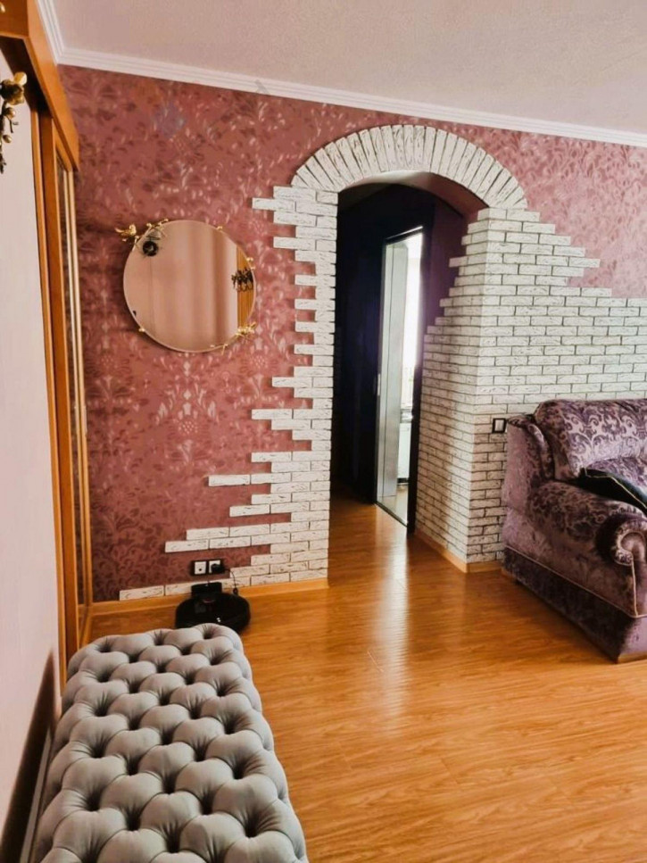 3-комн квартира Монтажников ул, 5