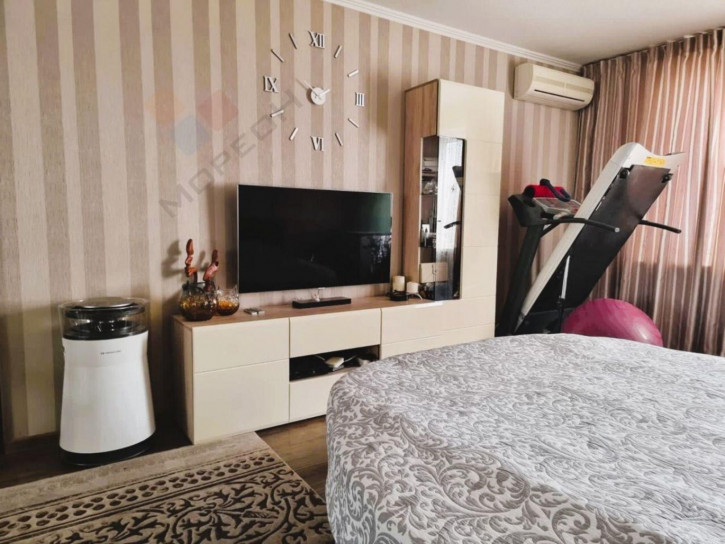 3-комн квартира Монтажников ул, 5