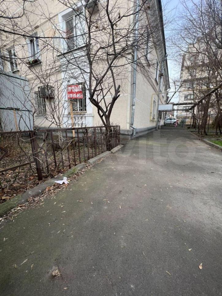2-комн квартира Дзержинского ул, 6