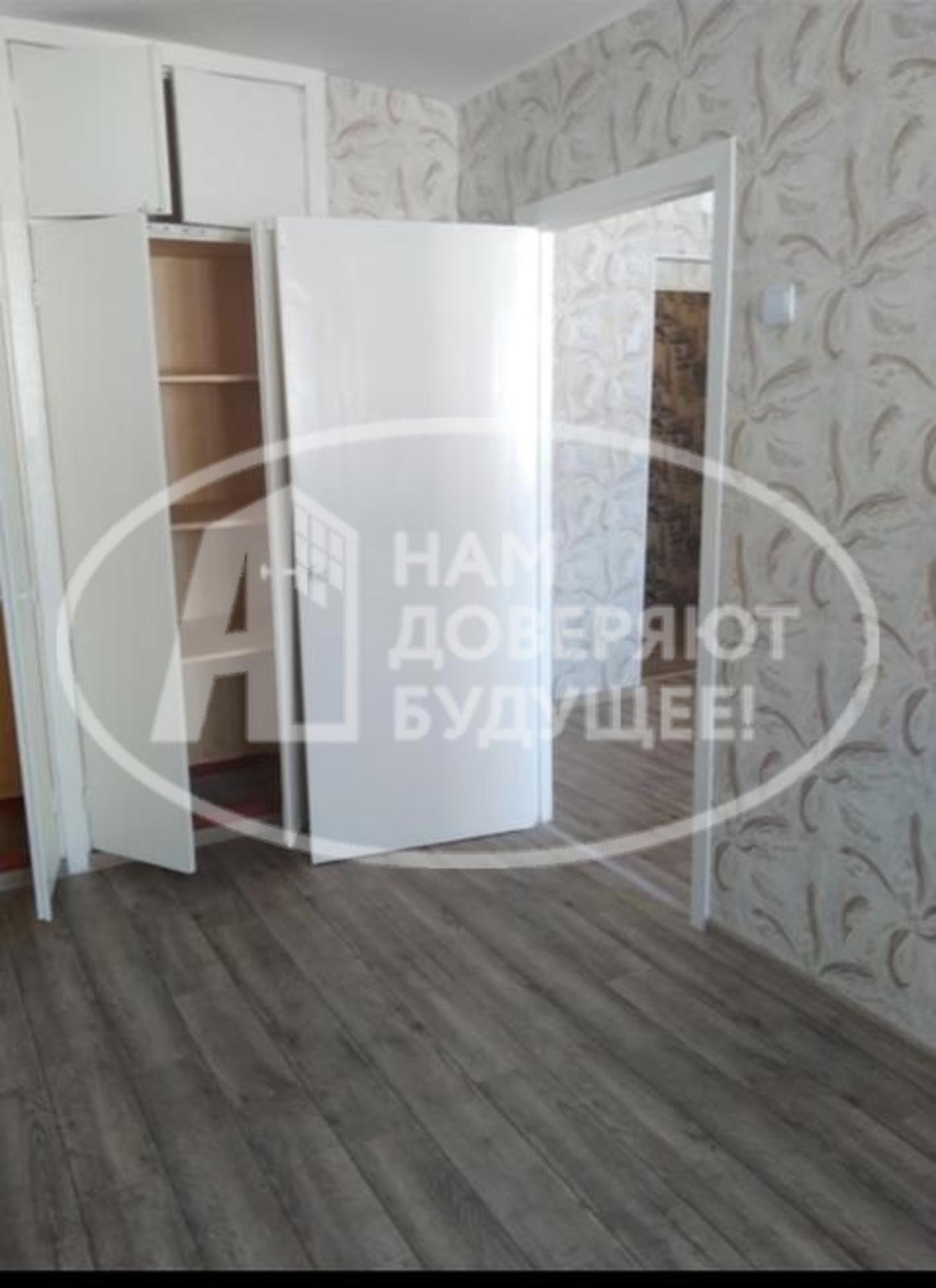 Купить квартиру за 3 100 000 рублей на Лысьвенская улица, 76А