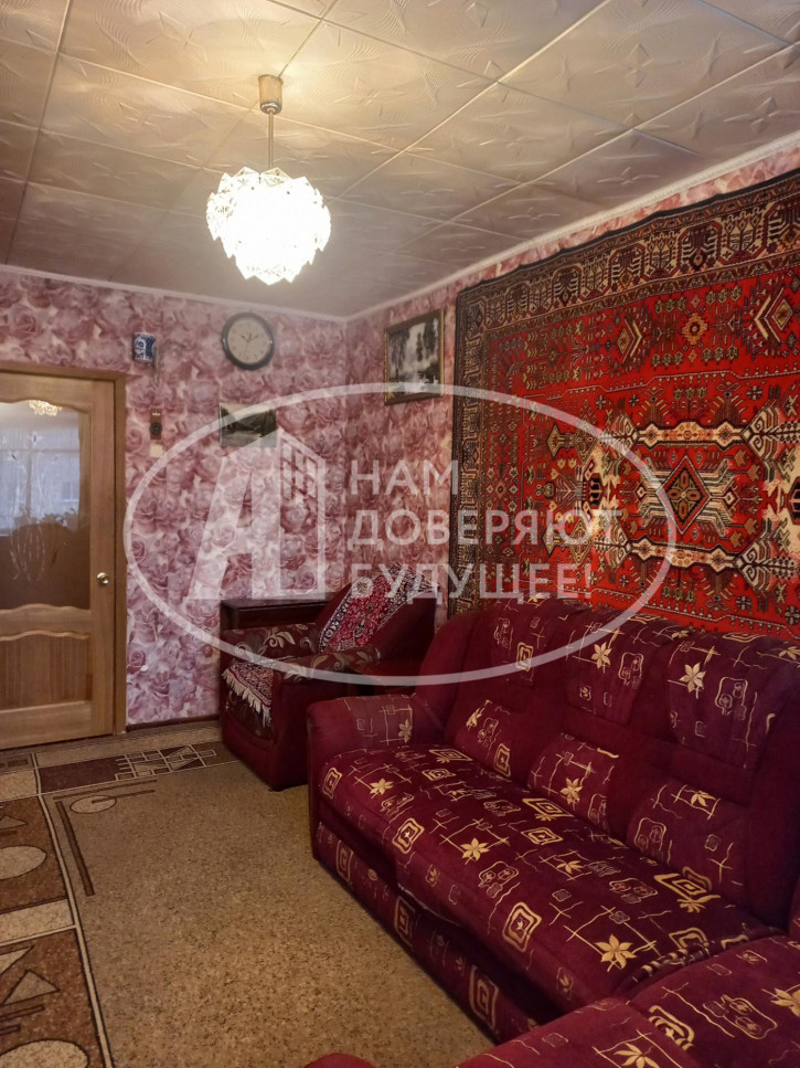 2-комн квартира Коммунистическая улица, 15