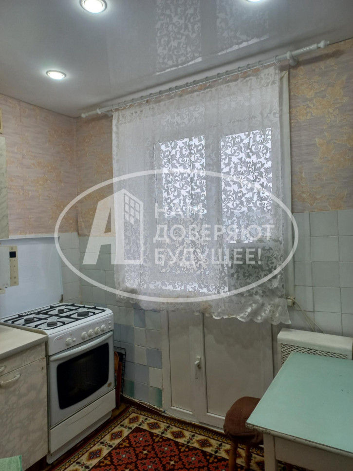 2-комн квартира Коммунистическая улица, 15