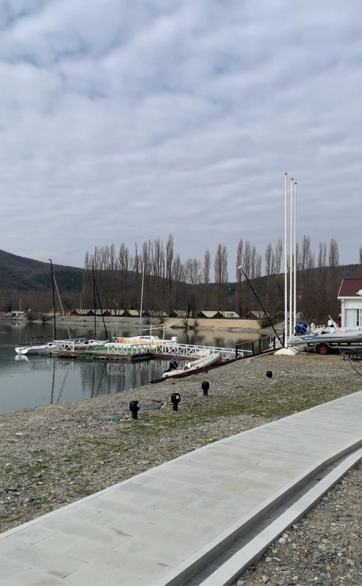 Земельный участок село Абрау-Дюрсо