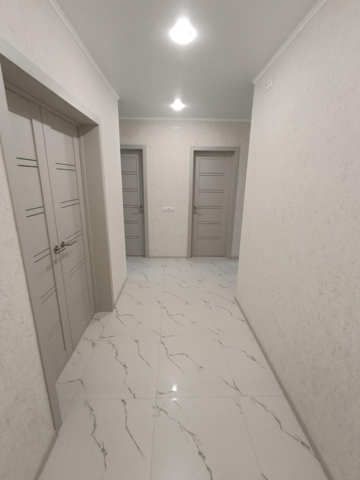 2-комн квартира улица Крылова, 13к3
