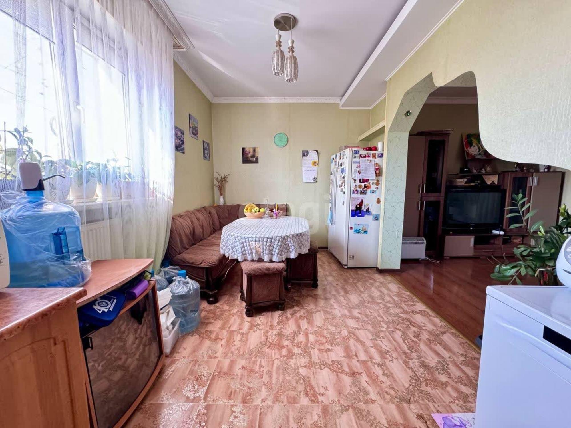 Купить дачу, дом, коттедж за 10 500 000 рублей на Симферополь