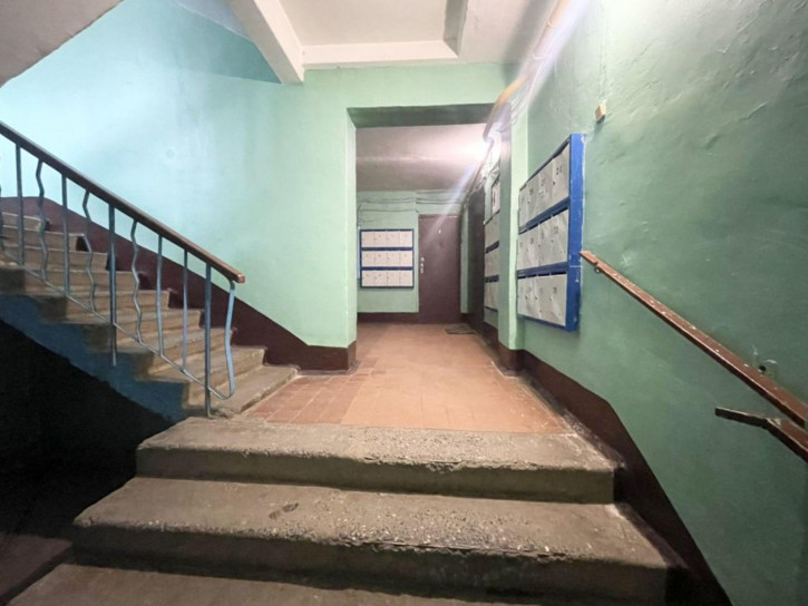 3-комн квартира Строителей ул, 36