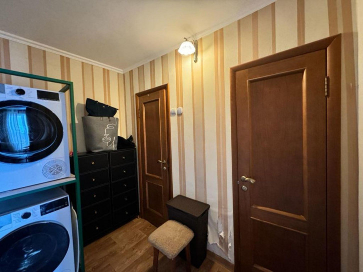 2-комн квартира Октябрьская ул, 1