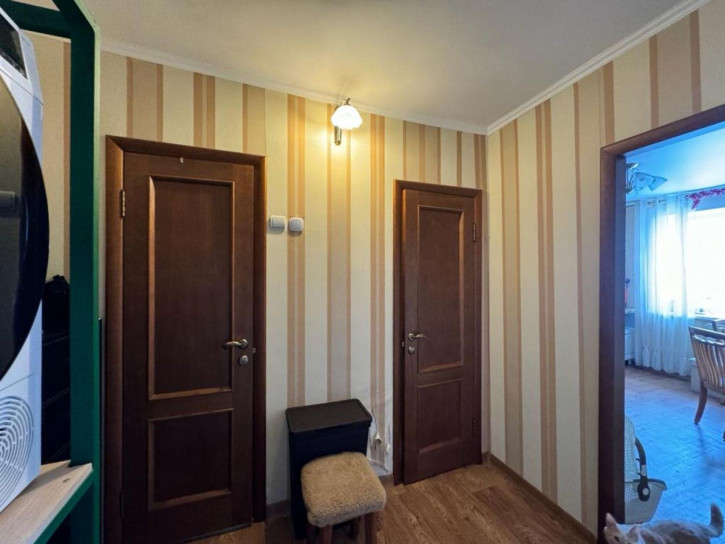 2-комн квартира Октябрьская ул, 1