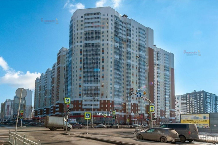 2-комн квартира Краснолесья 76