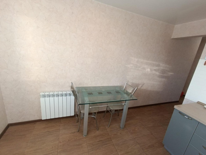 1-комн квартира им Тархова С.Ф. ул., 37