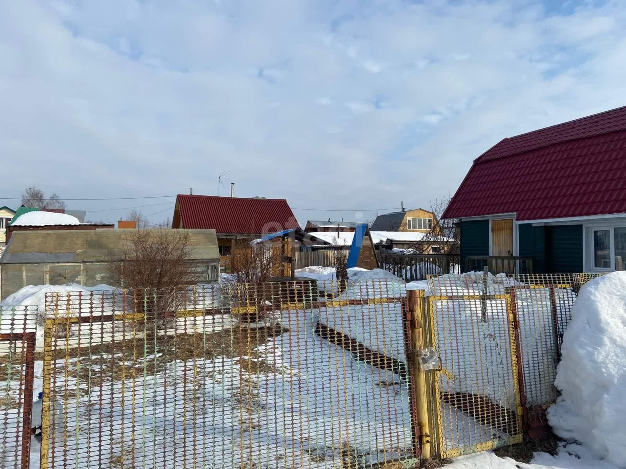 Купить дачу, дом, коттедж за 2 900 000 рублей на Солнечная,