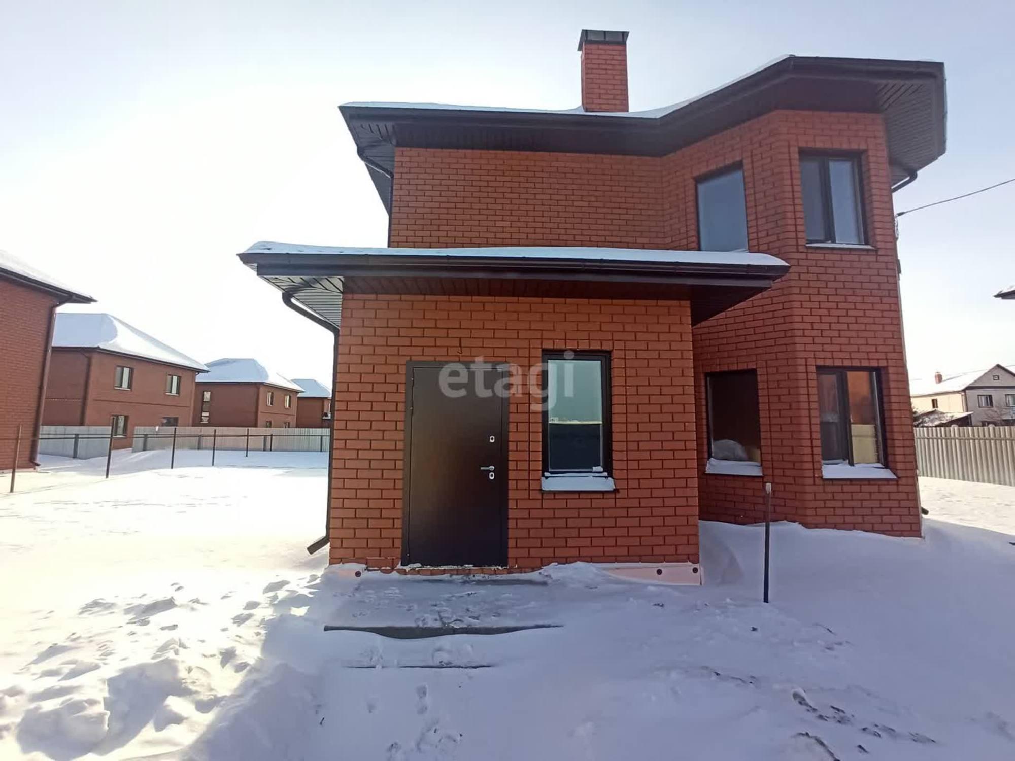 Купить дачу, дом, коттедж за 15 800 000 рублей на Футбольный пр., 23
