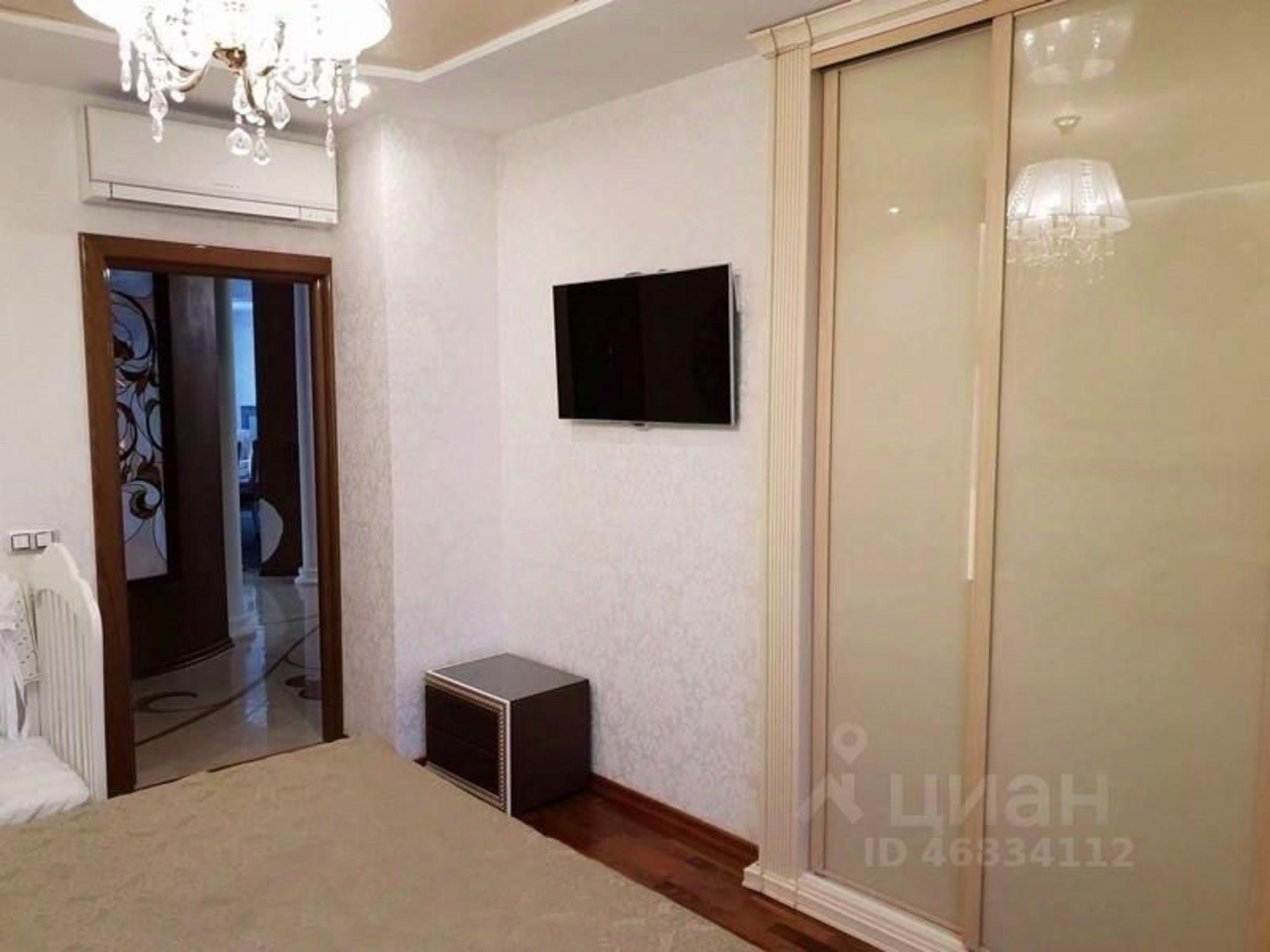 Сдать квартиру за 80 000 рублей на ул Московская, 77