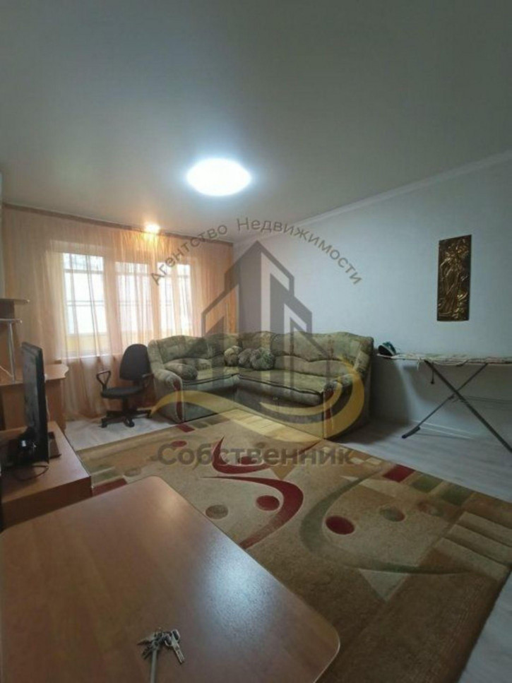 2-комн квартира Конева мкр, 1