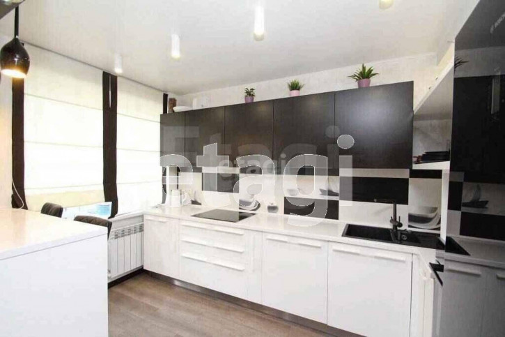 4-комн квартира Самарцева, 30