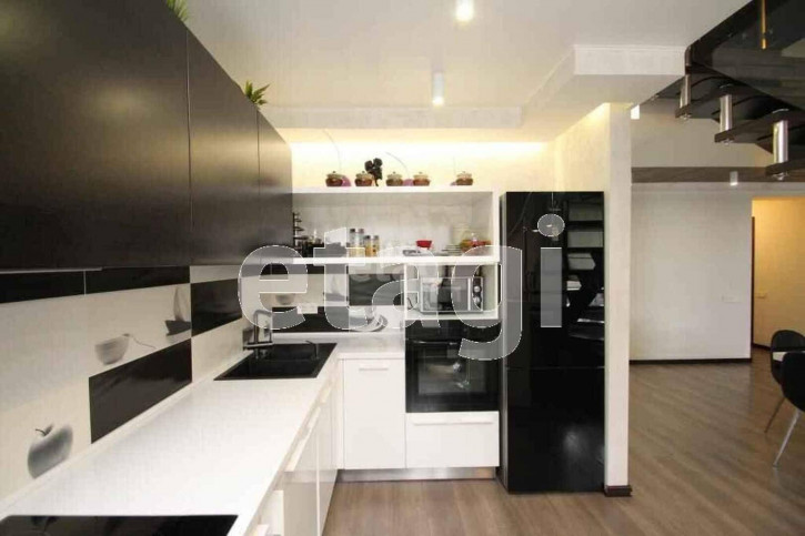 4-комн квартира Самарцева, 30