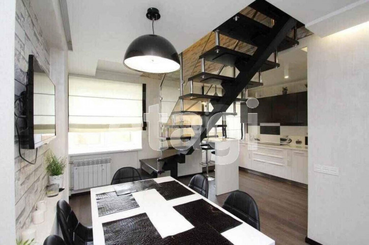 4-комн квартира Самарцева, 30