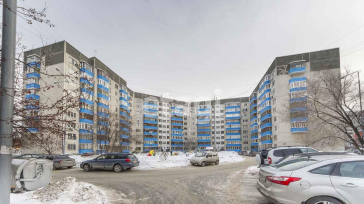 2-комн квартира Моторостроителей, 2/2