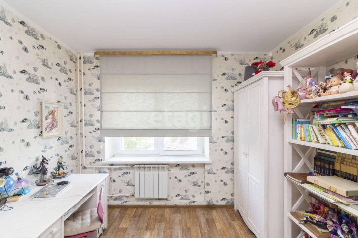 3-комн квартира Мельникайте, 109/1