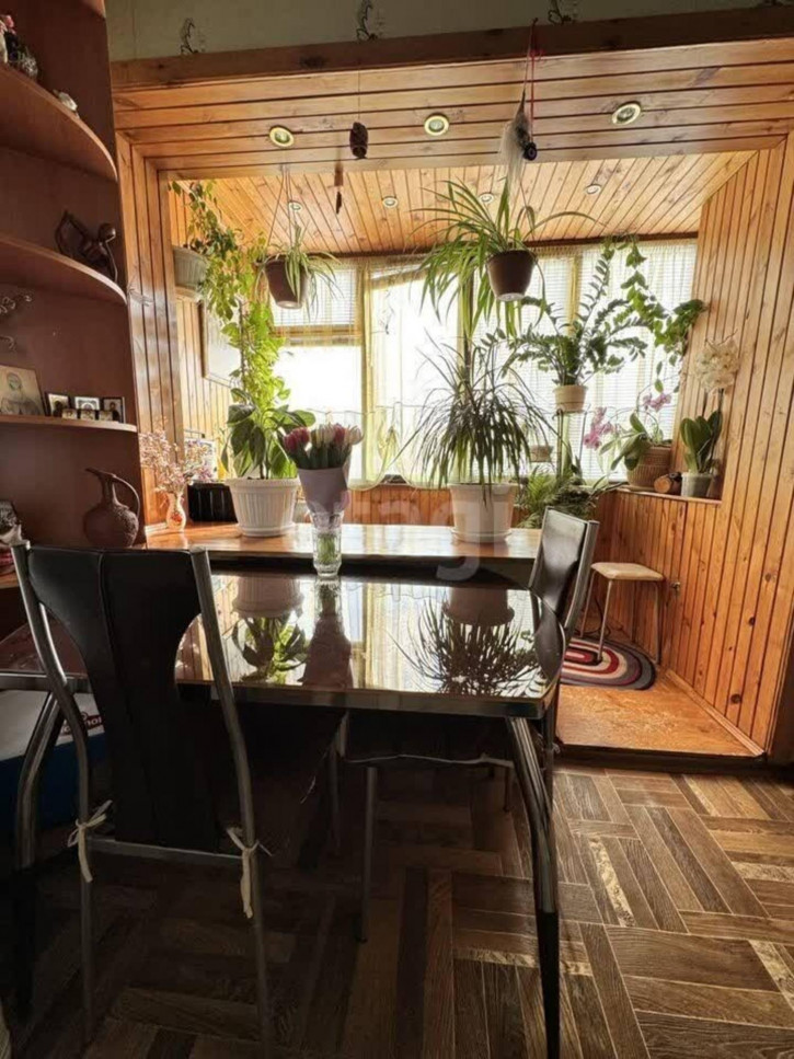 2-комн квартира Мельникайте, 67