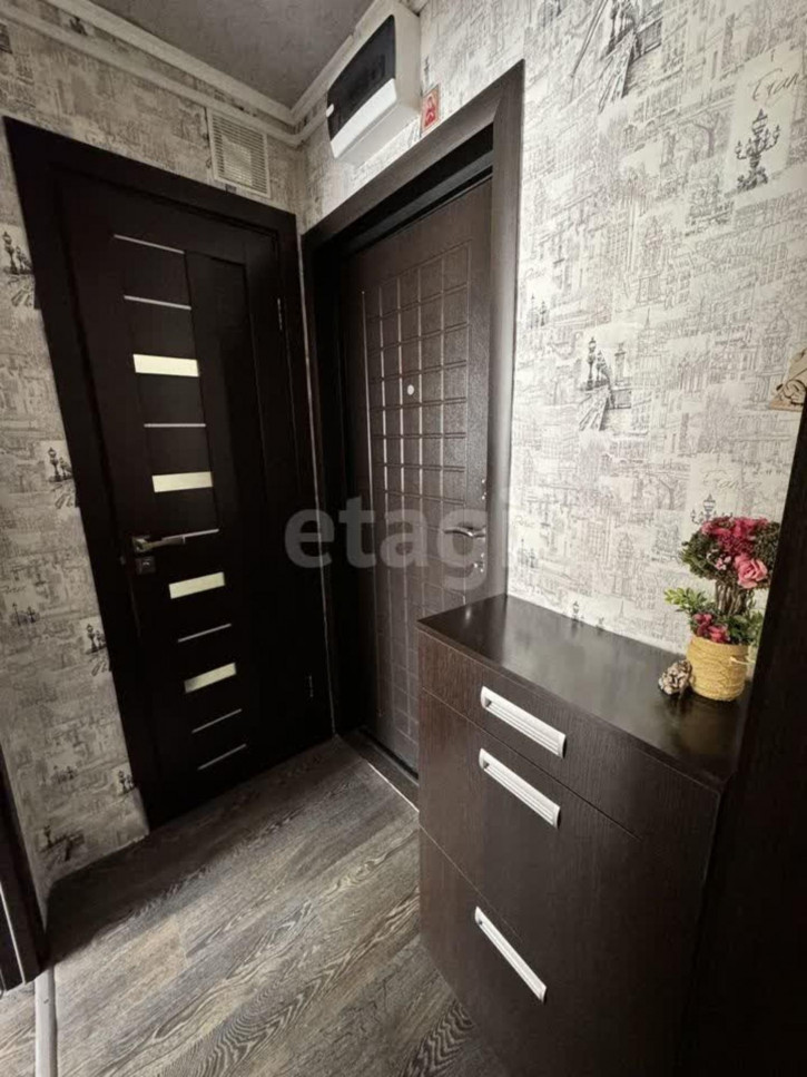 2-комн квартира Мельникайте, 67