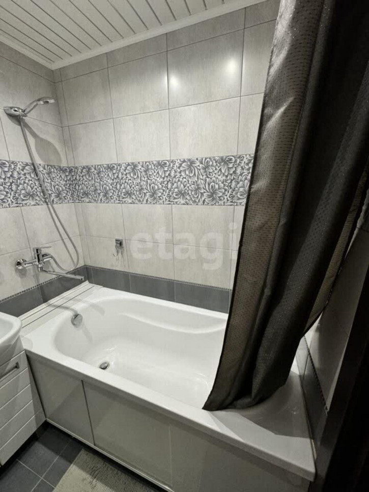 2-комн квартира Мельникайте, 67
