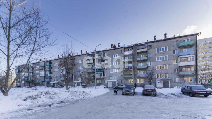 2-комн квартира Космонавтов, 33а