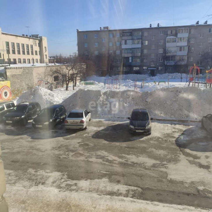 3-комн квартира Суворова, 9