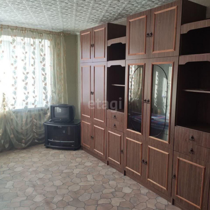 3-комн квартира Суворова, 9