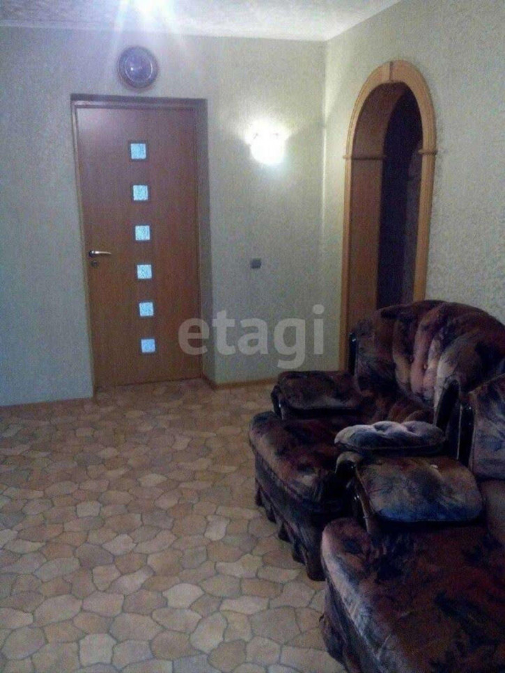 3-комн квартира Суворова, 9