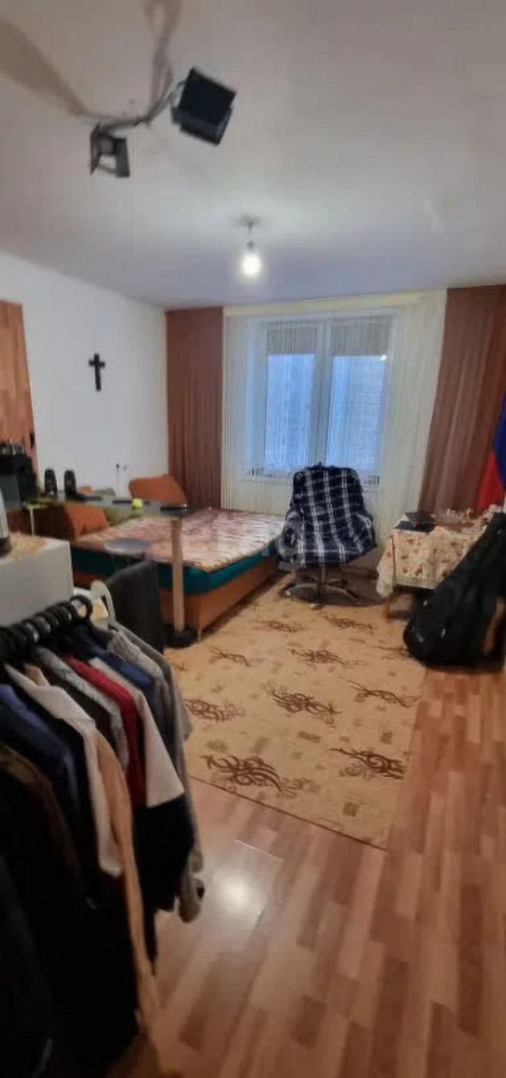 2-комн квартира Анатолия Мехренцева, 3