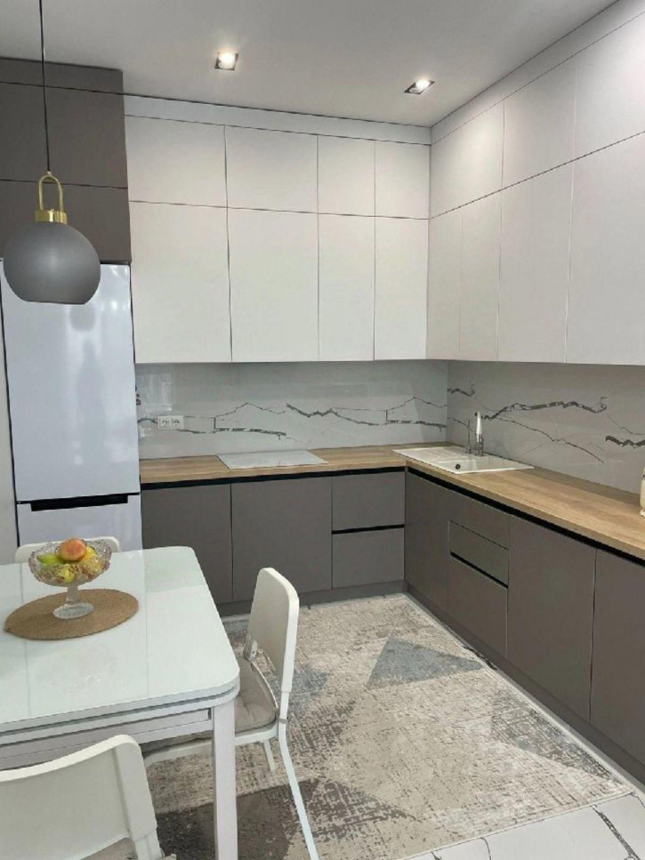 2-комн квартира ул Сакко и Ванцетти, 99,  д. 99