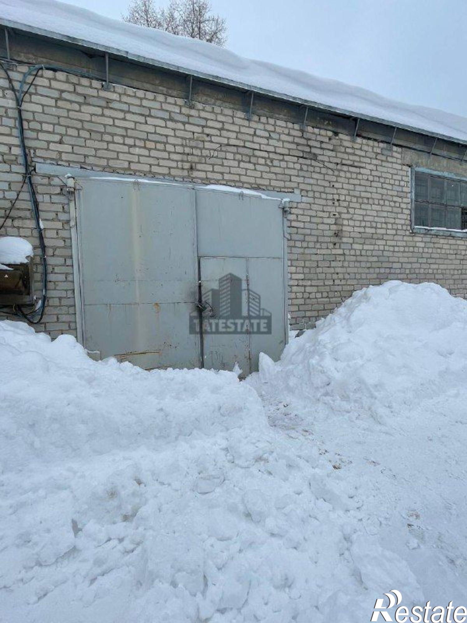 Сдать складское помещение за 250 000 рублей на улица Б.Красная, 226а