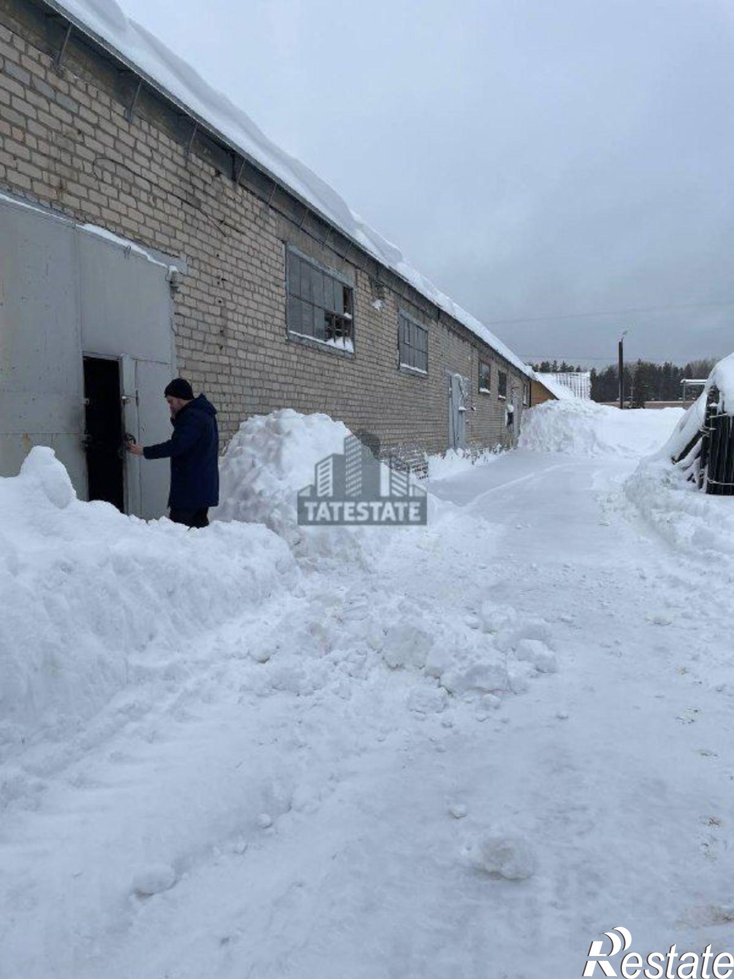 Сдать складское помещение за 250 000 рублей на улица Б.Красная, 226а
