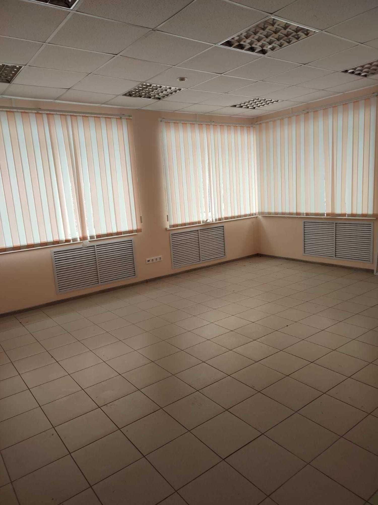Купить офис, помещение под офис за 5 600 000 рублей на Карбышева улица, 2а