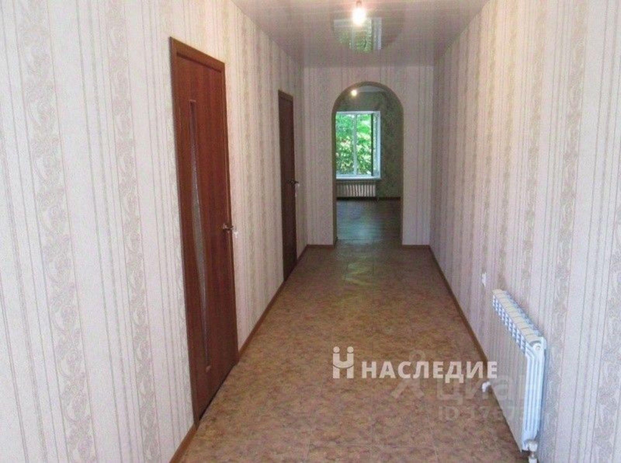 Купить комнату за 5 700 000 рублей на Петровская улица, 67А