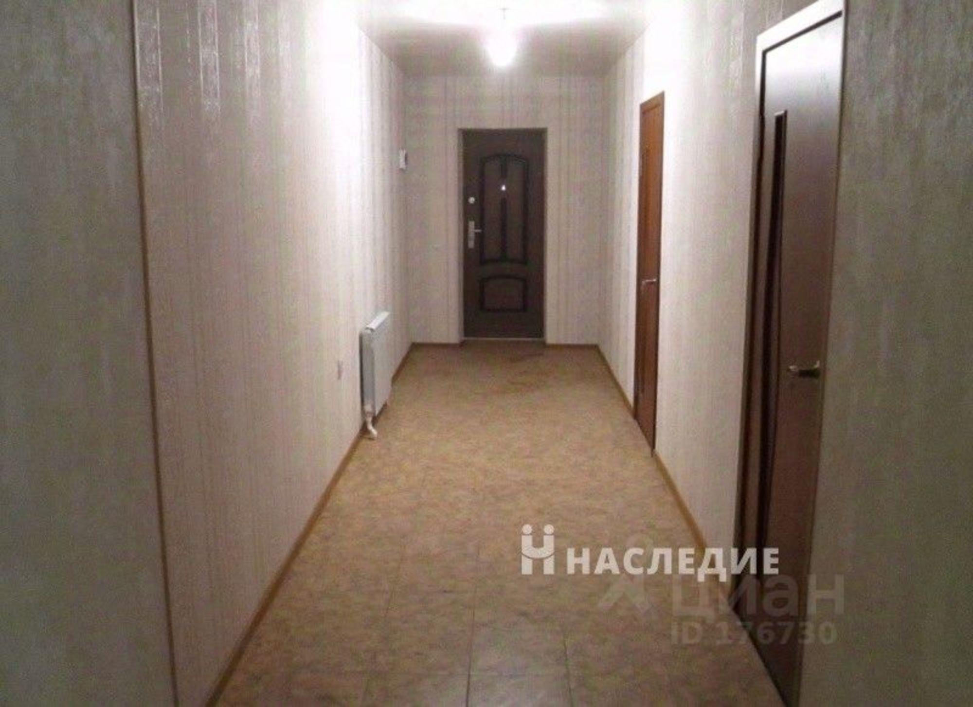 Купить комнату за 5 700 000 рублей на Петровская улица, 67А