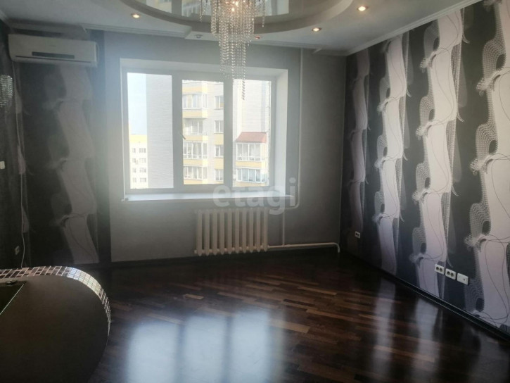 2-комн квартира улица Ромашина