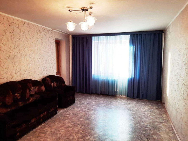 4-комн квартира Демократическая улица, 35