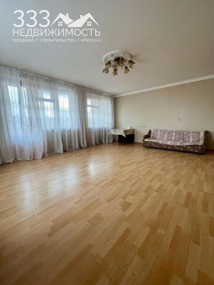 4-комн квартира Владикавказская ул, 35