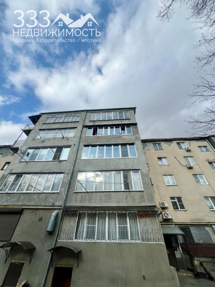 4-комн квартира Владикавказская ул, 35