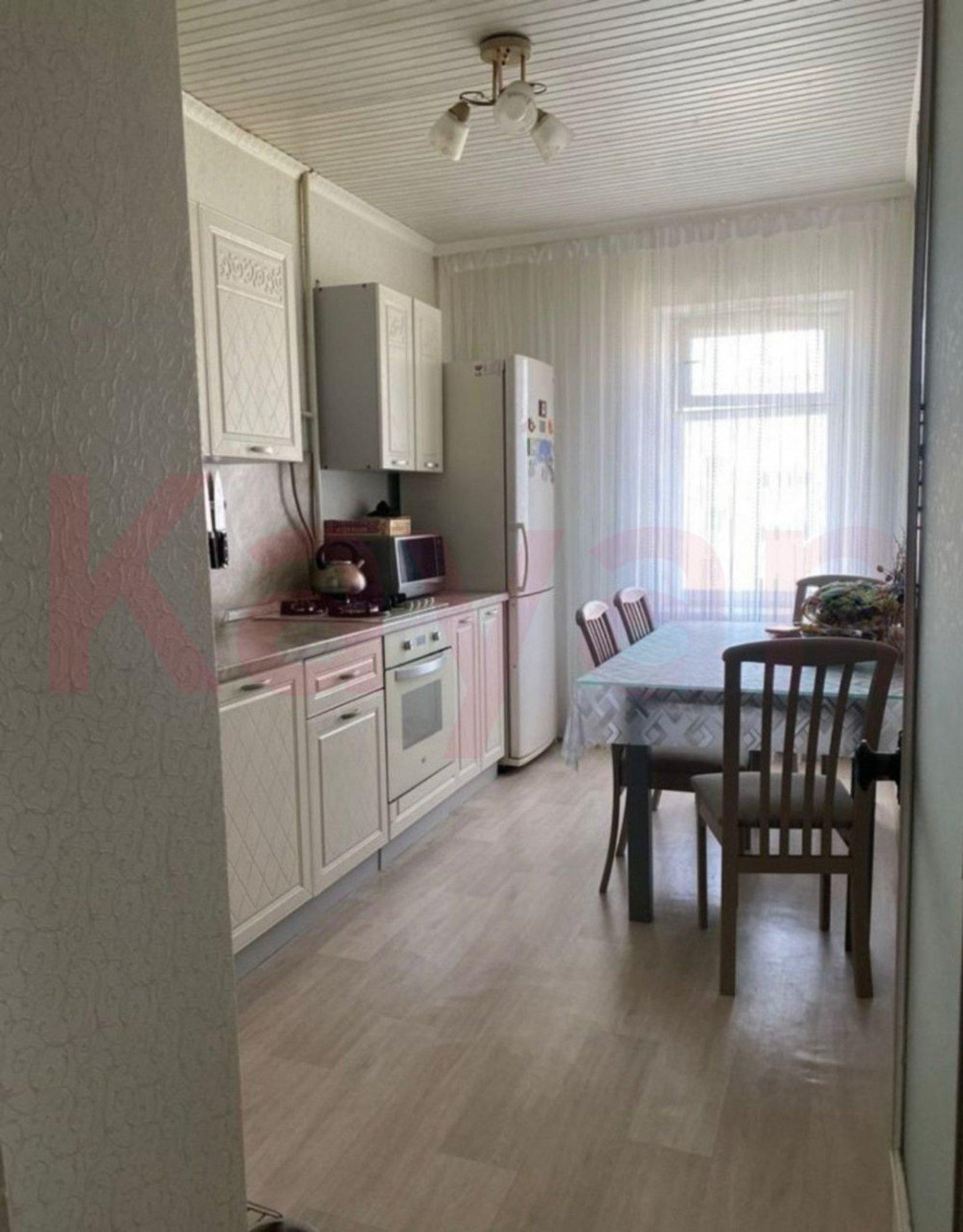 Купить квартиру за 12 500 000 рублей на микрорайон Парус ул.