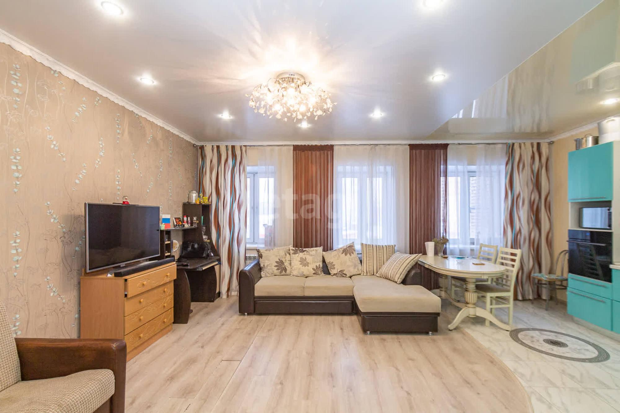 Купить квартиру за 9 606 000 рублей на Пригородная, 27