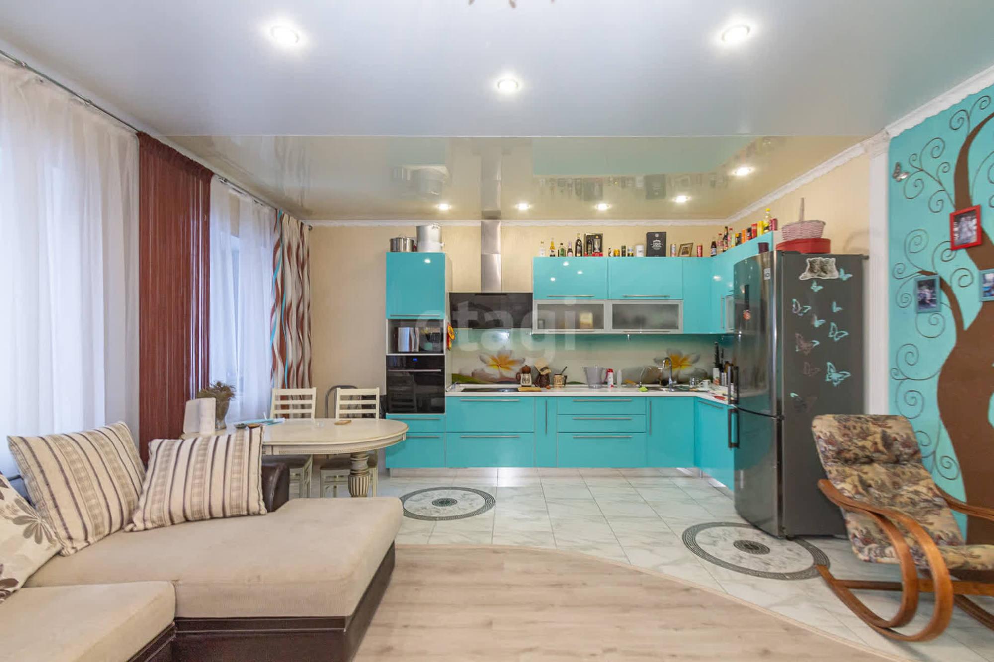 Купить квартиру за 9 606 000 рублей на Пригородная, 27