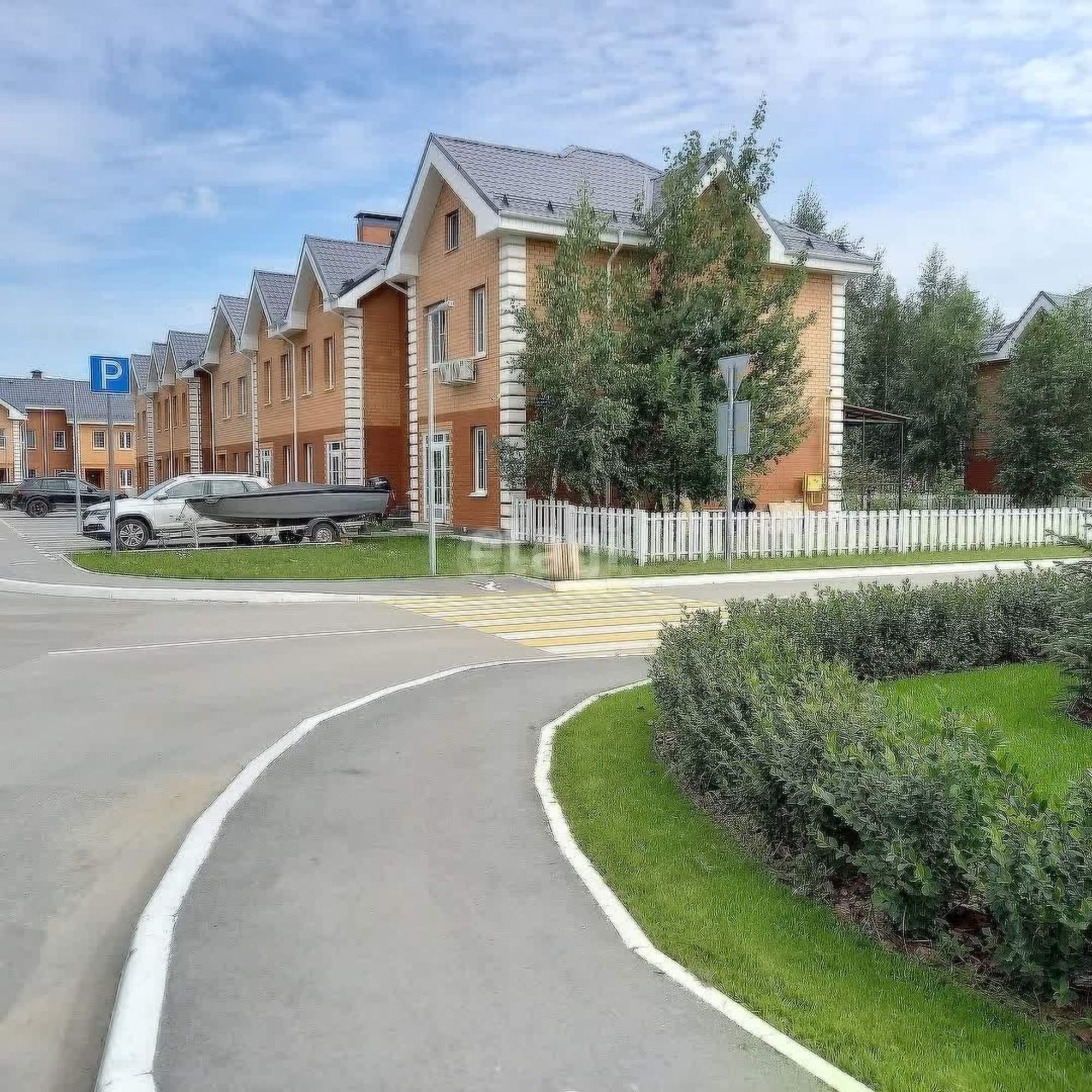 Купить квартиру за 5 590 000 рублей на Александра Звягина, 12